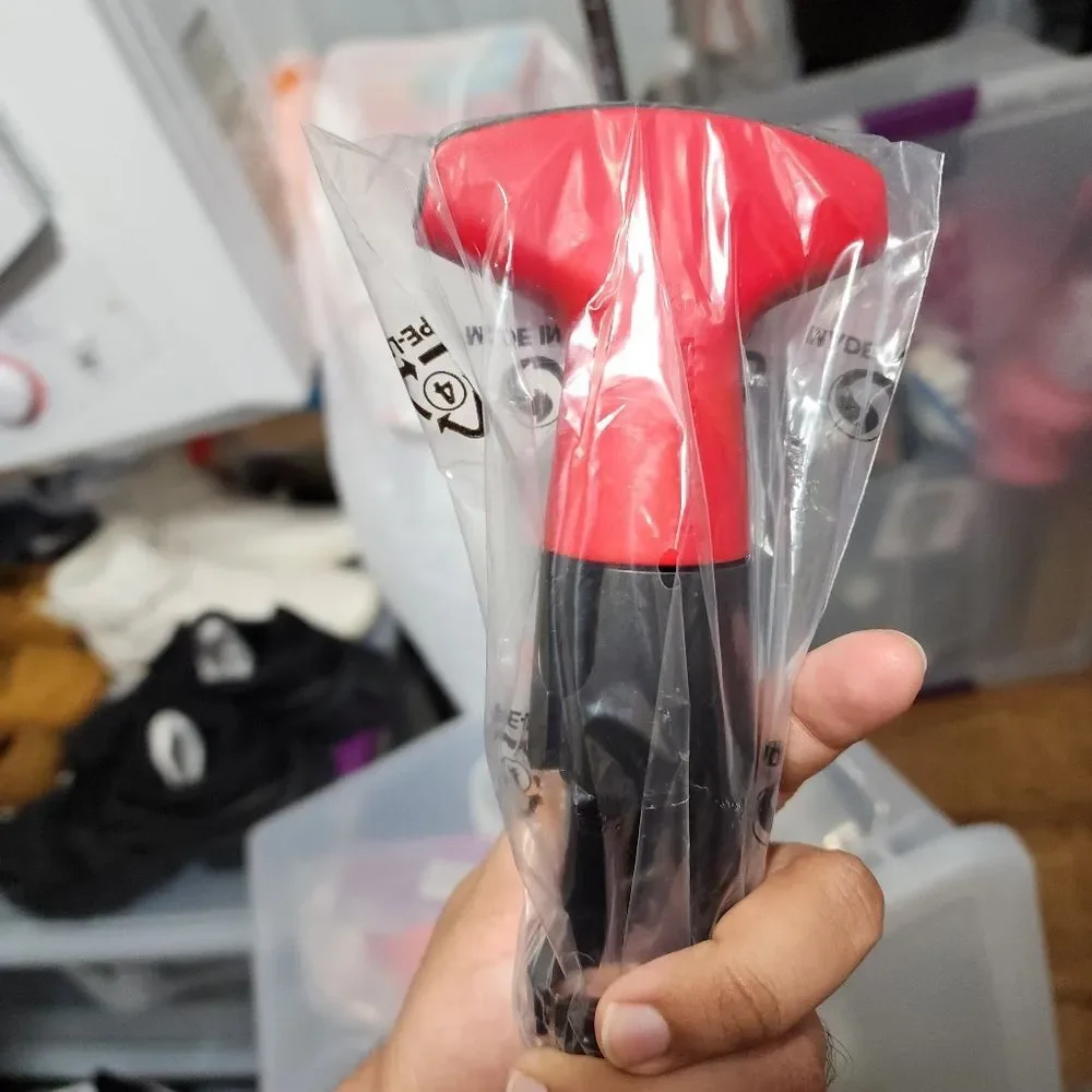 Tupperware Elegant Wine and Bottle Opener Corkscrew NEW and Sealed RARE